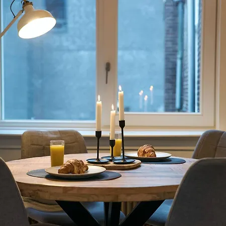 Number 3 * Eindhoven